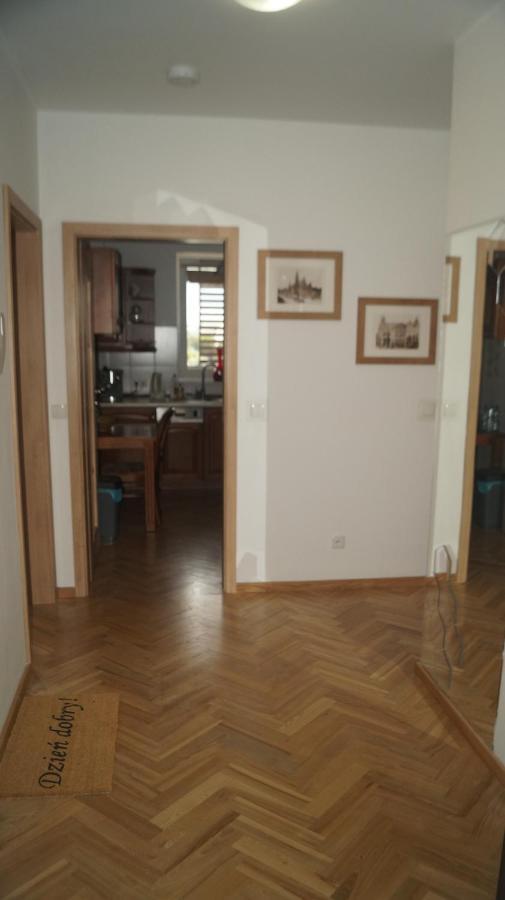 Apartamento Old Town Chic - 2 Pokoje, Bezplatny Parking, F-Vat Breslavia Exterior foto