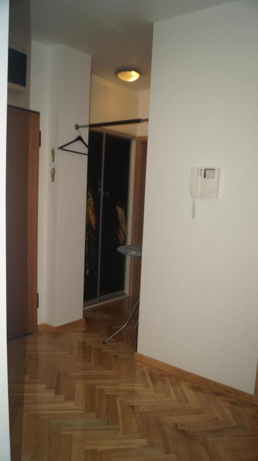 Apartamento Old Town Chic - 2 Pokoje, Bezplatny Parking, F-Vat Breslavia Exterior foto