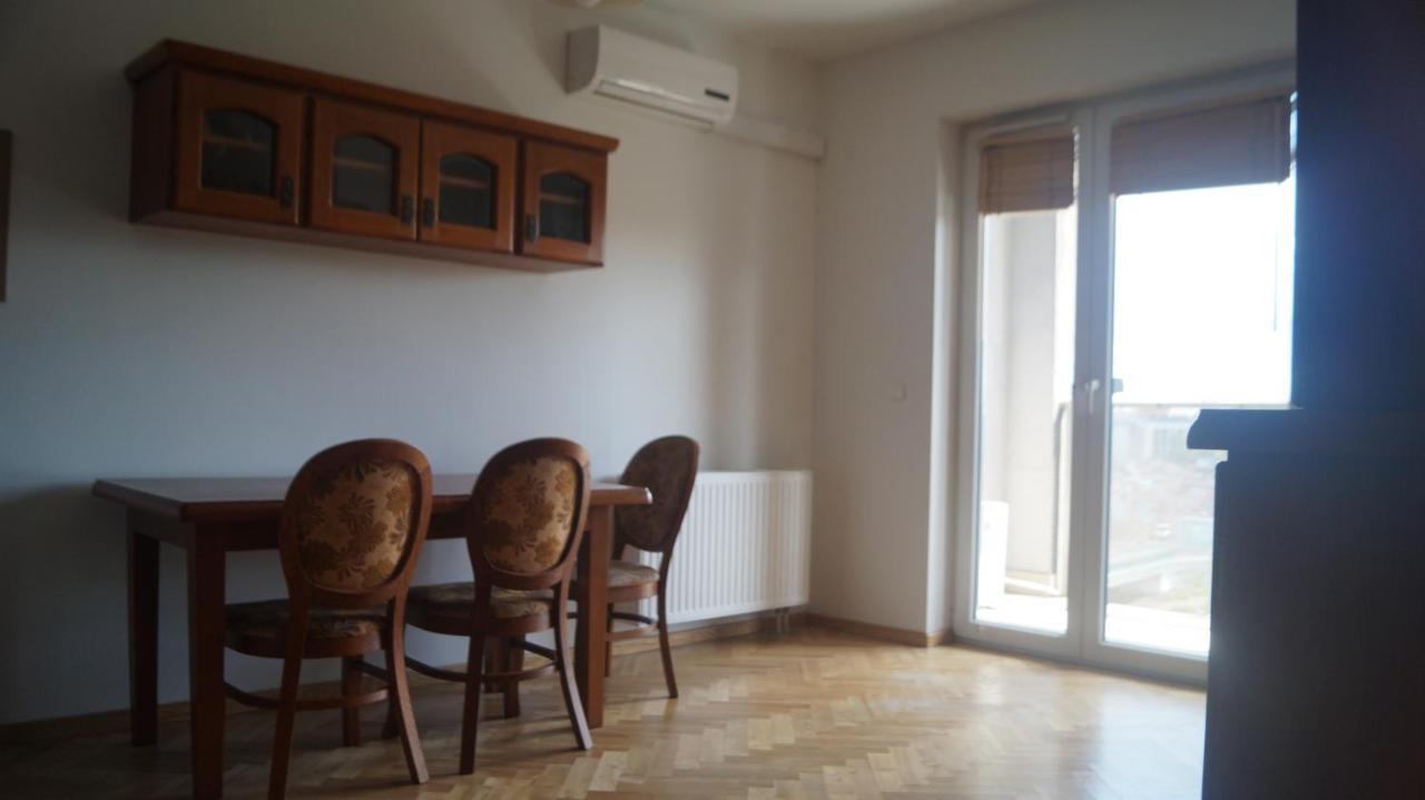 Apartamento Old Town Chic - 2 Pokoje, Bezplatny Parking, F-Vat Breslavia Exterior foto